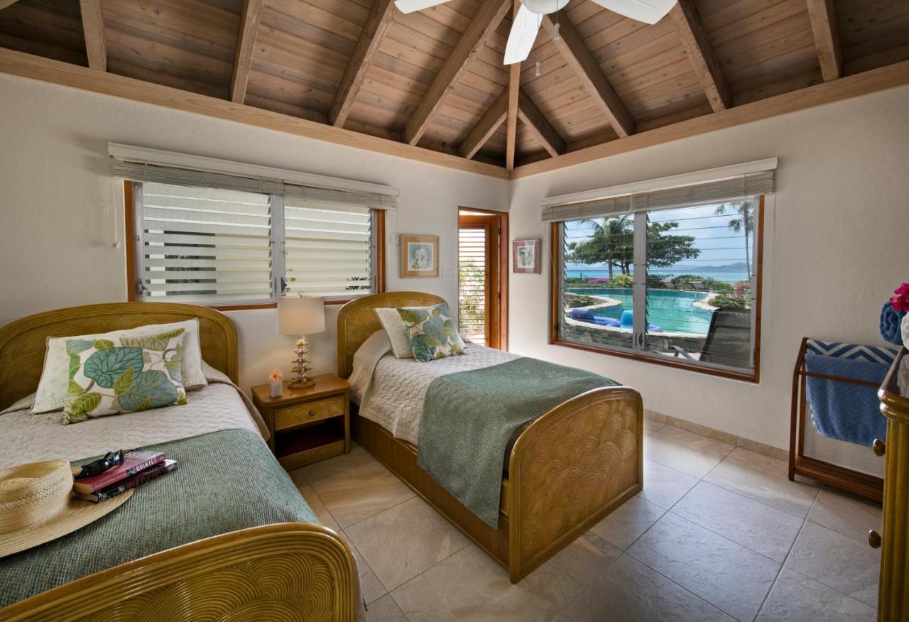 Beachcomber Villa Спениш Таун Екстериор снимка